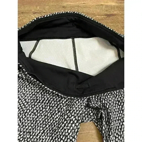 Lululemon HR Invigorate Cropped Daisy Dust Alpine White Black Women's 8 - Picture 7 of 11